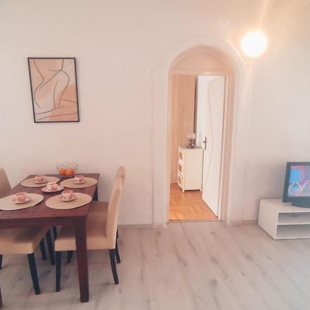 Parentium Apartment Пореч Екстериор снимка