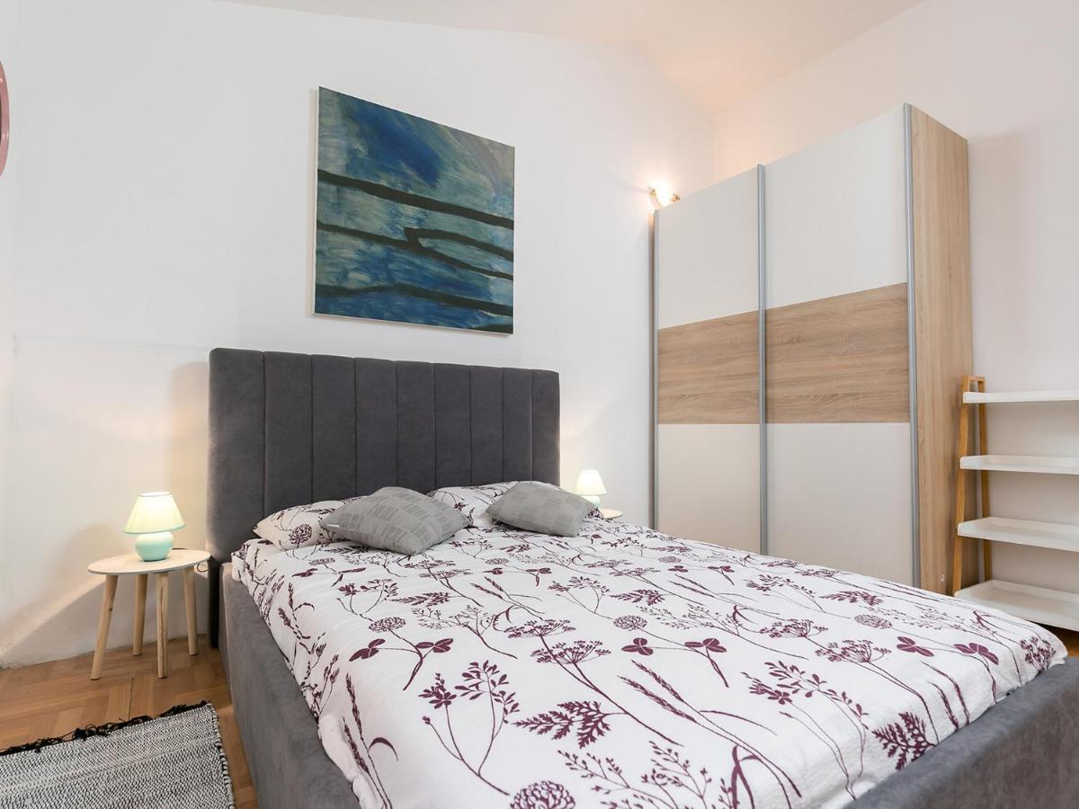 Parentium Apartment Пореч Екстериор снимка